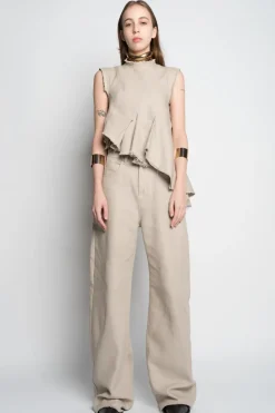 BEIGE WOVEN SLEEVELESS TOP WITH ASYMMETRIC HEM