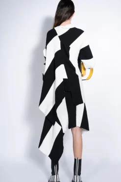 BLACK AND WHITE DRAPED JUMPER