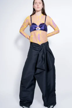 BLACK BOYFRIEND TROUSERS WITH BOW