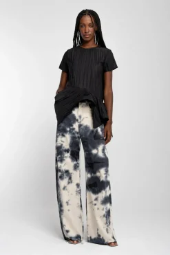 BLACK CAP SLEEVE PLISSE T-SHIRT