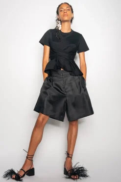 BLACK CROSS WAIST DRAPE T-SHIRT