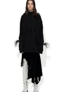 BLACK DISTRESSED TURTLENECK WITH FEATHERS