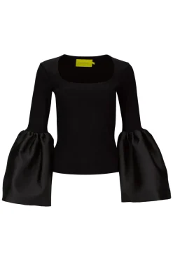 BLACK SCOOPED NECK PUFF SLEEVE TOP