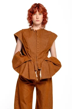 BROWN DENIM STRUCTURE SHOULDER CINCHED TOP