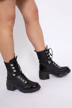 CHUNKY SOLE BOOT