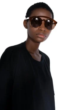 DARK BROWN BRIDGED SUNGLASSES