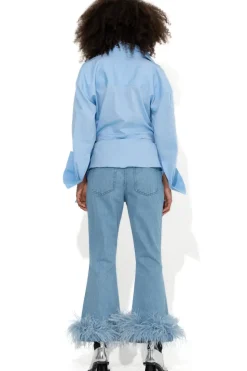 LIGHT BLUE FEATHER HEM CAPRI JEANS