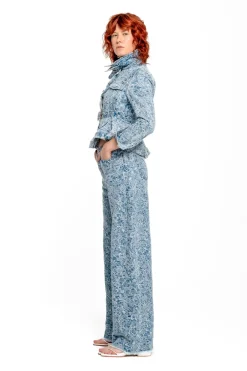 LIGHT BLUE FITTED JACKET WITH EMBELLISHMENT BELT