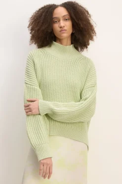 LIGHT GREEN TURTLENECK KNIT JUMPER