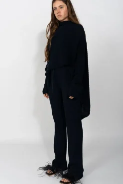 NAVY KNITTED TROUSERS