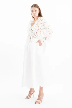 WHITE EMBROIDERED PUFF SLEEVE SHIRT