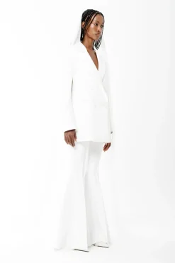 WHITE OVERSIZED BLAZER